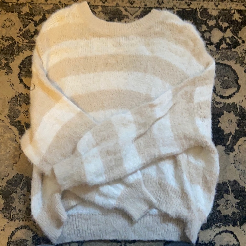 Wild Fable tan stripped sweater